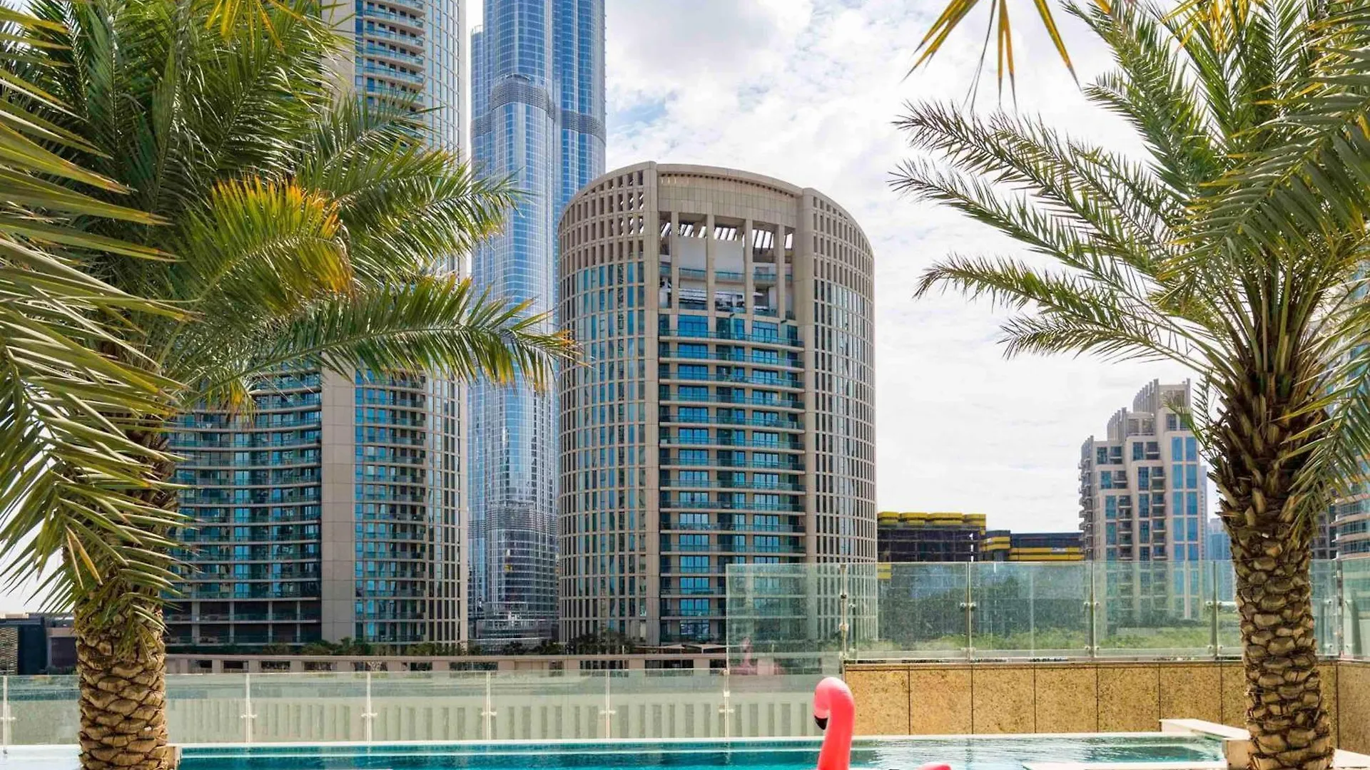 Отель Sofitel Dubai Downtown