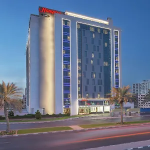 Отель Hampton By Hilton Airport, Дубай