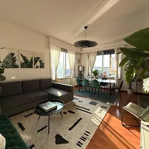  Apartment Urban Jungle - Attico Vista Duomo Italy