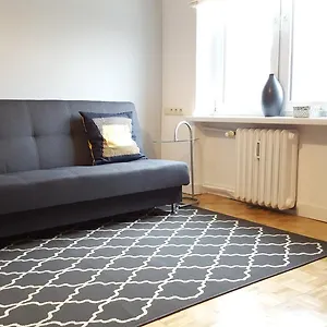 apartament-stary-rynek.poznan-hotels.com/